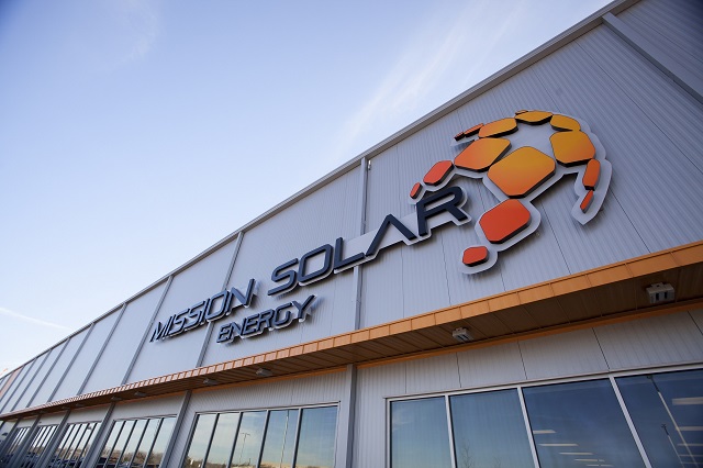OCI가 미국 태양광 사업 경쟁력 강화 전략의 일환으로 미국 텍사스주 태양광 모듈 생산 자회사 미션솔라에너지 공장을 1GW로 증설한다. /OCI 제공