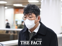  '8년 구형' 빗썸 이정훈, 손 떨며 최후진술…'옳은 일 하며 살겠다' 호소(영상)