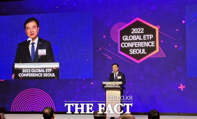 손병두 한국거래소 이사장이 31일 오전 2022 글로벌 ETP 컨퍼런스 서울에서 개회사를 하고 있다. /윤정원 기자