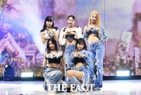  르세라핌, 데뷔 6개월 만에 美 '빌보드 200' 입성