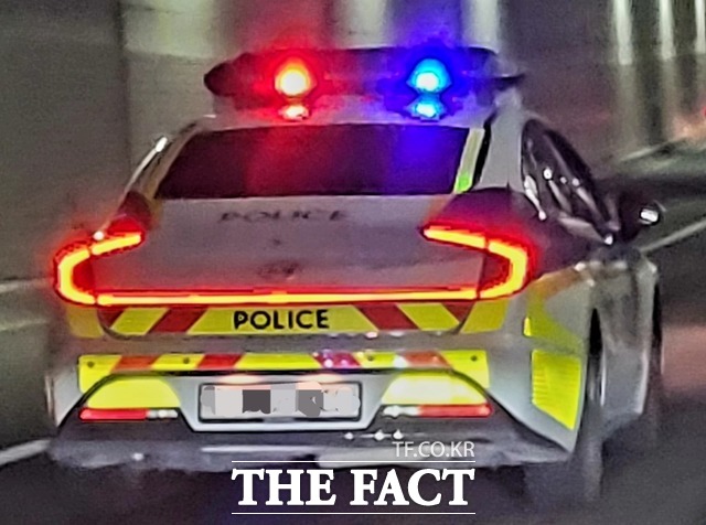 광주광역시 광산경찰서는 3살 여아를 유인해 데리고 다닌 혐의(미성년자 약취·유인)로 인도 국적 50대 남성 A씨를 입건했다. 광주=이병석 기자