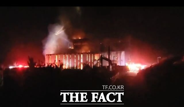 11일 밤 8시경 순천시 주암자원환경센터에서 화재가 발생했다. /독자제공