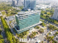  어린 자녀에 둔기 휘두른 30대 부부 구속