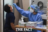  신규확진 5만4328명…토요일 기준 10주 만에 최다