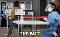 [속보] 신규확진 4만8465명…일요일 기준 10주 만에 최다