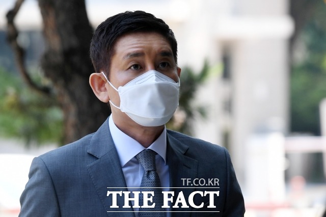 경찰은 지난 11일 법무부 서울보호관찰소가 의뢰한 김 전 회장의 공용물건손상 사건을 서울 수서경찰서에 배당해 수사하기로 했다./ 남용희 기자