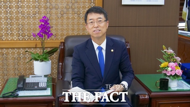 이종담 천안시의회 부의장 / 더팩트DB