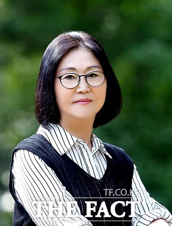 박미라 시인이 제1회 천안문학상수상자로 선정됐다. / 천안문학관 제공