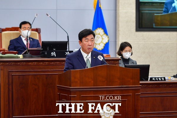 이범석 청주시장이 21일 청주시의회 본회의장에서 열린 제74회 청주시의회 2차 정례회에 참석해 시장연설을 하고 있다. /청주시.