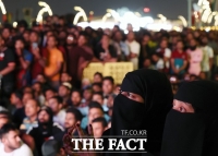  [월드컵 줌인] 중동 개최지 특혜 '무색'… 카타르‧이란 '수난'