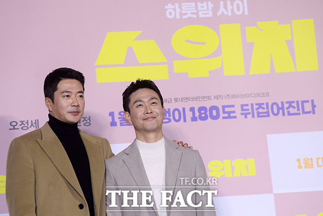 권상우(왼쪽), 오정세 주연의 영화 스위치가 내년 1월 개봉한다. /이선화 기자