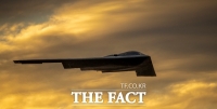  미 공군, B-2 폭격기 8대 무력시위 영상 공개
