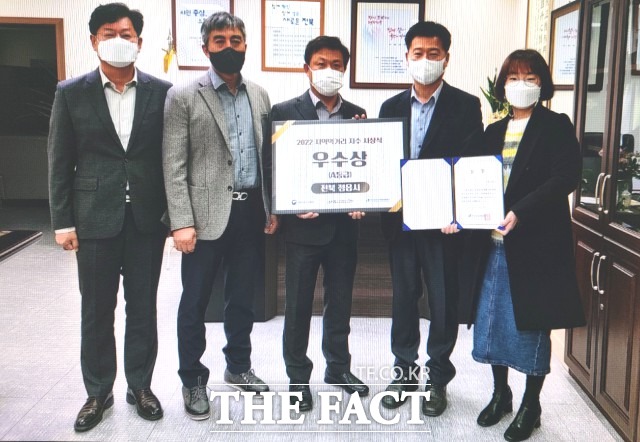 이학수 시장은 “정읍시 먹거리 정책을 더욱더 내실 있게 추진해 먹거리 선순환 체계를 구축하고, 시민들에게 안전하고 건강한 먹거리를 제공할 수 있도록 최선의 힘을 다 하겠다”고 말했다. / 정읍시 제공