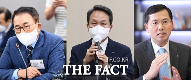 신한금융지주 회장후보추천위원회는 29일 차기 대표이사 회장 압축 후보군으로 조용병(왼쪽) 신한금융지주 대표이사 회장, 진옥동(가운데) 신한은행장, 임영진 신한카드 사장을 확정했다. /더팩트 DB