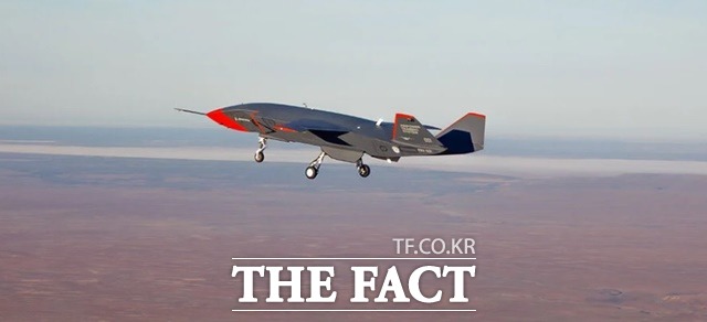 미국 방산업체 보잉이 호주 공군과 협력해 개발 중인 무인 전투기 고스트 배트(유령 박쥐)가 비행하고 있다. /호주공군