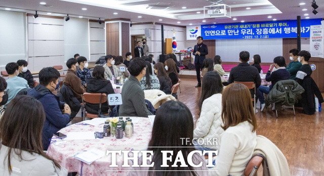 장흥군이 관계기관 새내기 함께하는 ‘장흥 바로 알기 투어’에 나섰다/장흥군 제공