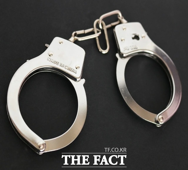 달리는 시내버스 안에서 운전기사를 폭행한 혐의로 50대가 경찰에 붙잡혀 조사를 받고 있다./픽사베이