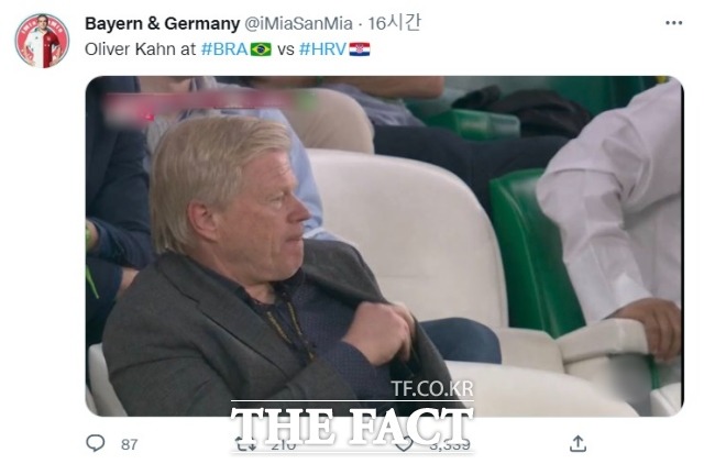 올리버 칸 바이에른 뮌헨 CEO가 이날 크로아티아-브라질 8강전 경기 중계 화면에 포착된 걸 소개한 트윗. 칸은 관중석에서 두 팀의 경기를 지켜봤다. /@iMiaSanMia 트위터 갈무리