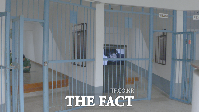 민주화운동 당시 광산경찰서 유치장 7곳에 약 30여 명의 여성시위자가 수감되어 있었다. 사진은 상무대 영창 전경 / 광주 = 나윤상