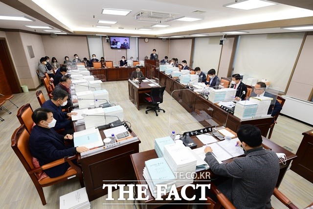 경남도의회 예산결산특별위원회 모습/경남도의회 제공