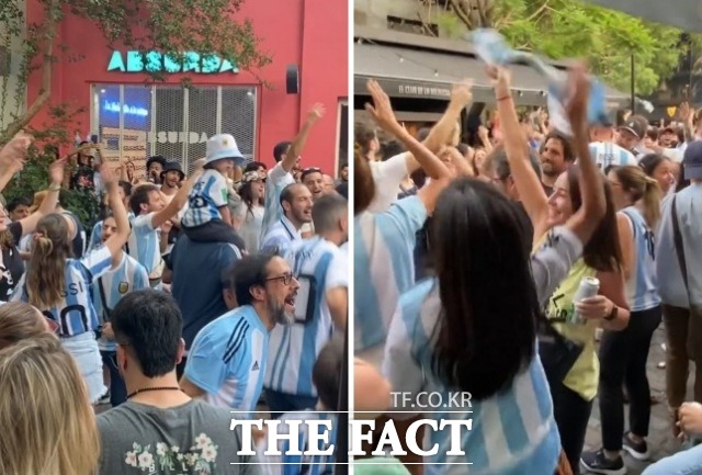 13일 아르헨티나 수도 부에노스아이레스 번화가 팔레르모 소호 거리에 모인 시민들. 아르헨티나가 이날 크로아티아를 꺾고 2022 카타르 월드컵 결승에 진출하자 시민들이 기뻐하고 있다. /alegriacuba SNS 갈무리
