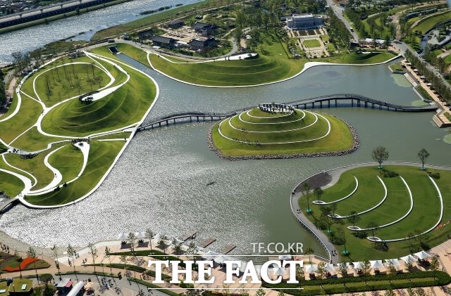 순천만국가정원을 공중에서 촬영한 국가정원 전경. /순천시 제공