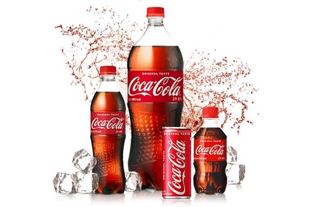 편의점에서 판매하는 코카콜라 제품 가격이 내달 1일부터 오른다. /코카콜라 홈페이지