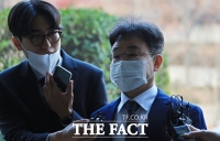  김만배 변호 로펌 압수수색 논란…변호사들 '부글부글'