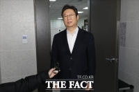 [단독] '대가성 후원금 의혹' 황희 경찰 조사…수자원공사 사장도 입건