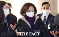  '이태원 참사' 박희영 용산구청장 구속심사 출석…'묵묵부답'