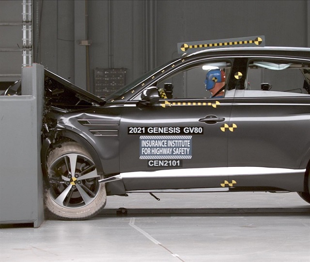 GV80은 지난해 3월 미국 고속도로 안전보험협회로부터 중형 럭셔리 SUV 분야에서 안전성 평가 최고 등급인 TSP+를 획득했다. /미국 고속도로 안전보험협회 제공