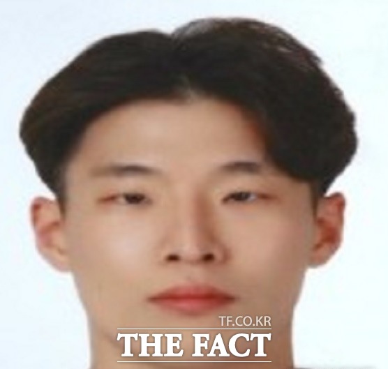 택시기사를 살해해 시신을 옷장에 숨기고 전 여자친구도 살해해 시신을 하천에 유기한 이기영(31)의 신상이 29일 공개됐다./뉴시스