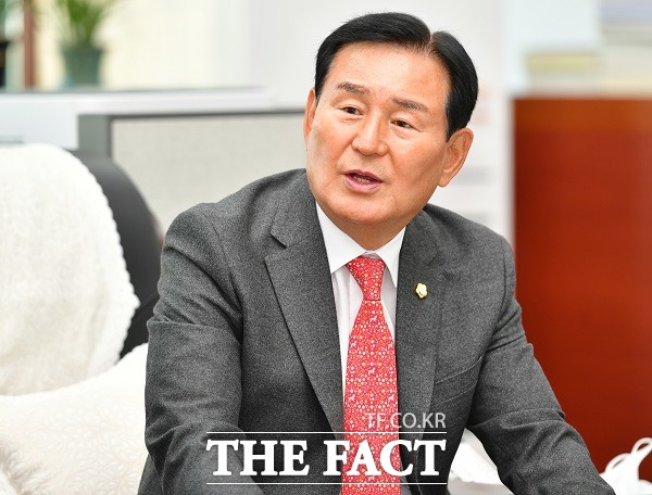 김병국 청주시의회 의장. /더팩트DB.