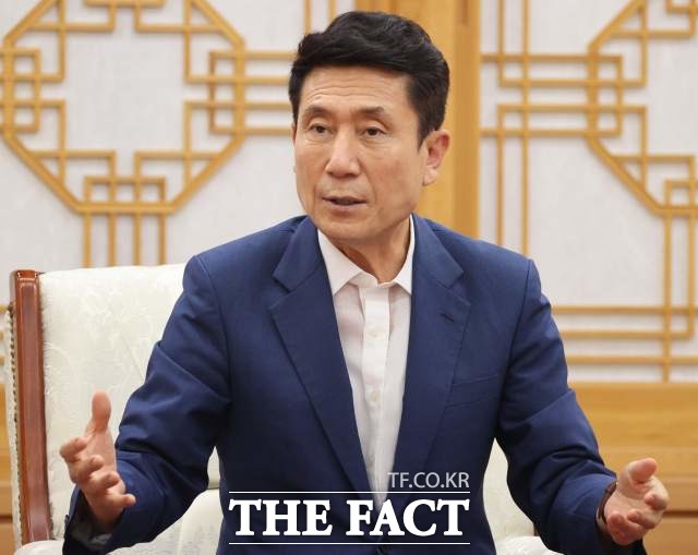 이강덕 포항시장의 토목직에 대한 불신이 인사 전횡으로 이어지면서 재난 부실 대응으로 이어졌다는 비난을 사고있다./포항시 제공