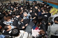 서울교통공사, 전장연 시위 조정안 '수용 불가'