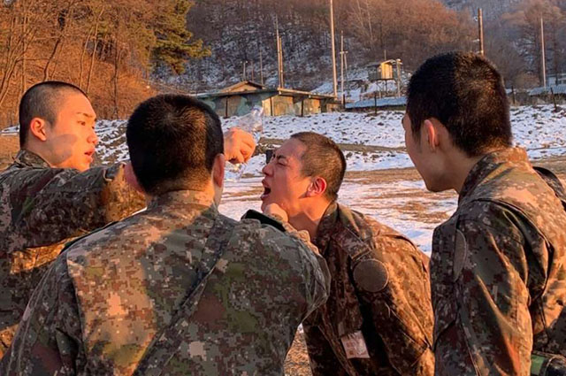 지난달 입대한 방탄소년단(BTS)의 맏형 진(30·본명 김석진)의 근황이 공개됐다. /페이스북 페이지 육군훈련소 대신 전해드립니다