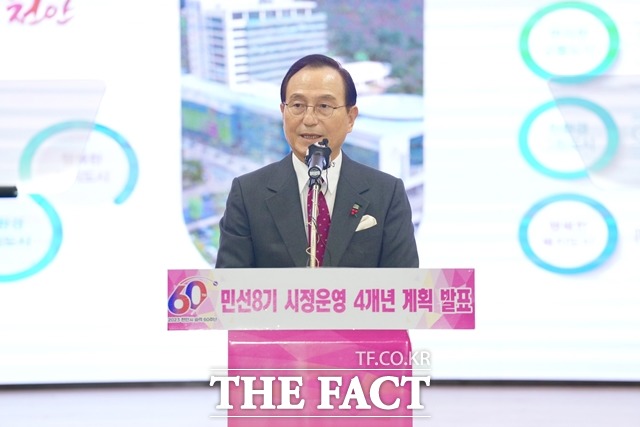 박상돈 천안시장이 9일 민선8기 시정운영 4개년 계획 언론 브리핑을 개최한 자리서 국가산단 유치에 대한 자신감을 피력했다. / 천안시 제공