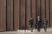  '취임 후 처음' 바이든, 멕시코 국경 방문해 불법 입국 실태 점검 [TF사진관]