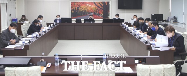 고경윤 의장은 대규모 자연 재난 발생 시 위기 대응 매뉴얼과 종합적인 재난관리시스템으로 신속하게 효율적으로 대처하여 주민 불편과 피해를 최소화하는데 노력해 줄것을 당부하였다. / 정읍시의회 제공