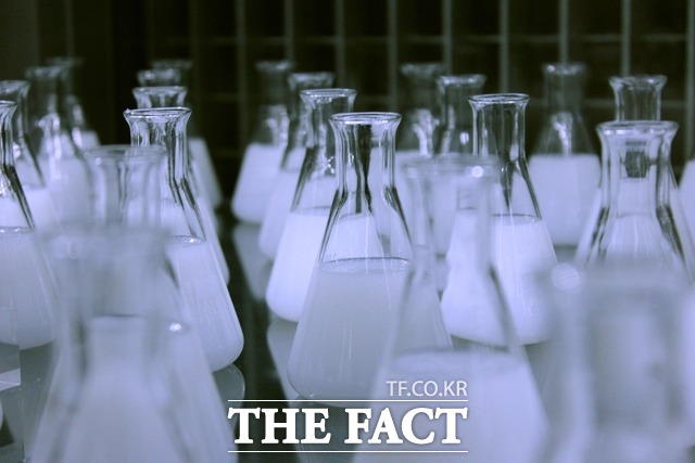 대구의 한 고등학교에서 과학실험을 하던 중 사고가 나 여학생이 다쳤다. 기사와 관련없는 사진/더팩트DB