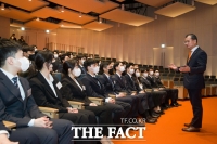  여승주 한화생명 대표 신입직원에 'CEO 되겠다는 꿈 가져라'