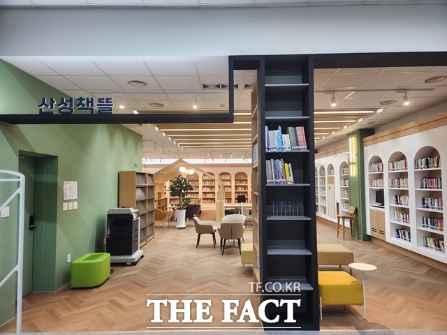 대전시교육청 소속 첫 어린이도서관인 산성어린이도서관 내부 전경. / 대전시교육청 제공
