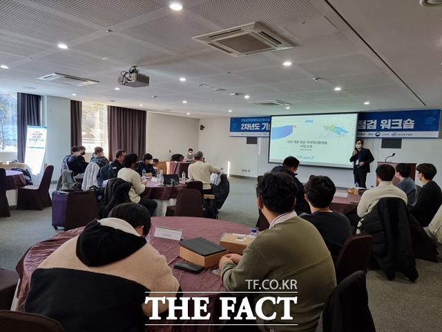 선문대학교 지능형전장제어시스템사업단이 ‘2차 연도 대과제 성과점검 워크숍’을 개최했다. / 선문대학교 지능형전장제어시스템사업단 제공