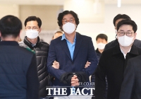  검찰, 김성태 쌍방울 전 회장 이틀째 조사…오후 영장 방침