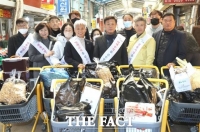  이학수 정읍시장, 설맞이 장보기 행사 전통시장 활력소 역할 ‘톡톡’