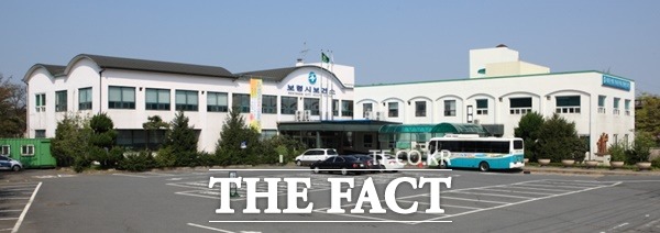 보령시가 충남에선 처음으로 시민들에게 탈모 치료비를 지원한다./사진은 보령시 보건소 전경/보령시청 제공