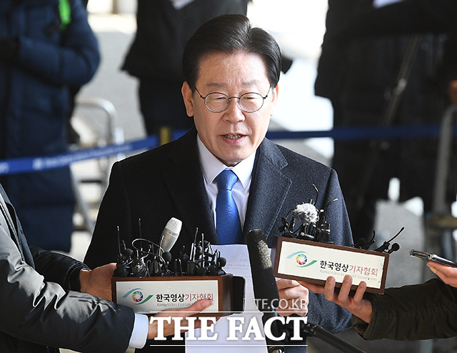 28일 이재명 더불어민주당 대표의 검찰조사가 12시간여 만에 종료됐다./이동률 기자