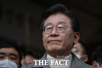 [속보] 이재명, '대장동·위례 개발 의혹' 조사 출석…중앙지검 도착