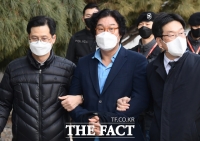  '김성태 해외도피 조력' 쌍방울 임직원 12명 재판행