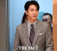  이승기, 기부 행렬 이어져…카이스트에 3억 쾌척